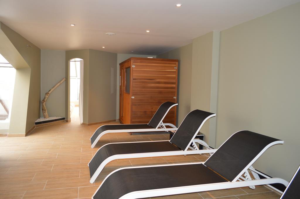 Appart'Hotel Et Chambres Essentiel Spa Arles Exterior foto